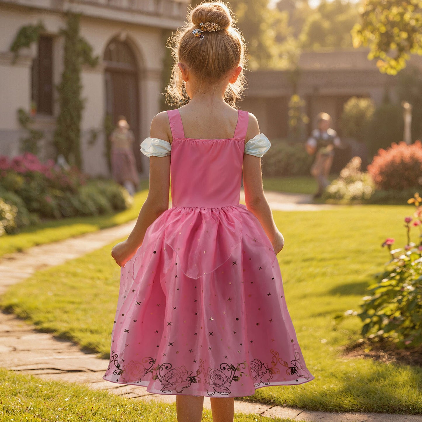 Baksida av lång rosa prinsessklänning för barn
